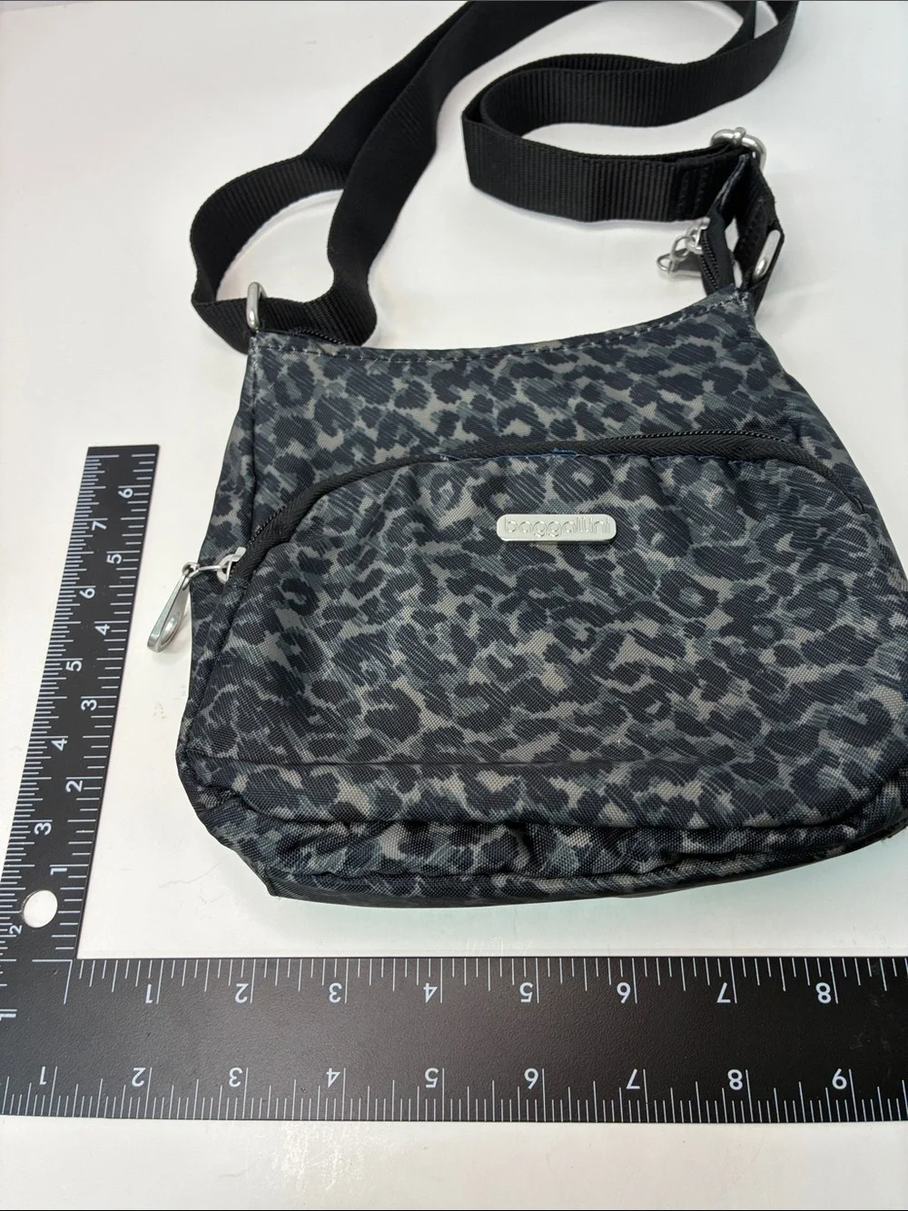 Baggallini Black and Gray Leopard Print Crossbody Bag - Picture 3 of 6